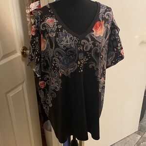 Elegant Floral V-Neck Blouse - Black and Pink